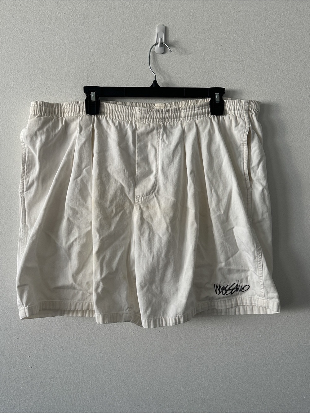 Vintage Mossimo Off White Shorts No Size Tag Est. Size XL *Needs Repair*